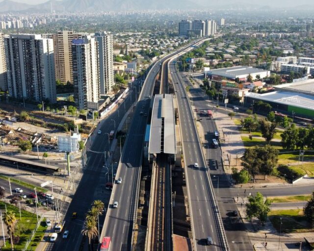 Kast pide impulsar inversiones y destaca alianzas público-privadas
