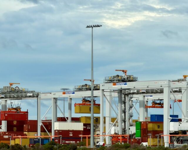 Larraín afirma que EEUU no respeta tratado de libre comercio con Chile