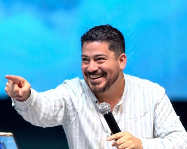 Diego Cares: La fe en alta definición