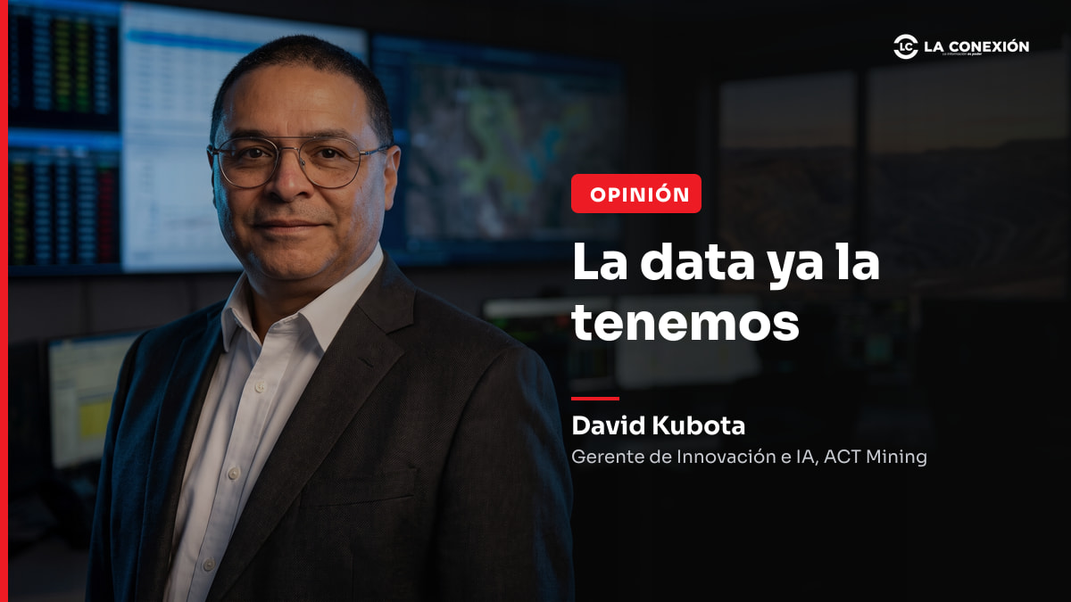 David Kubota en una sala de control minera con tableros de datos