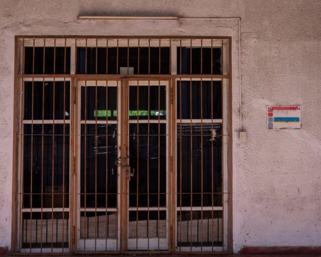 Tribunal decreta arresto domiciliario a menor por complicidad en homicidio