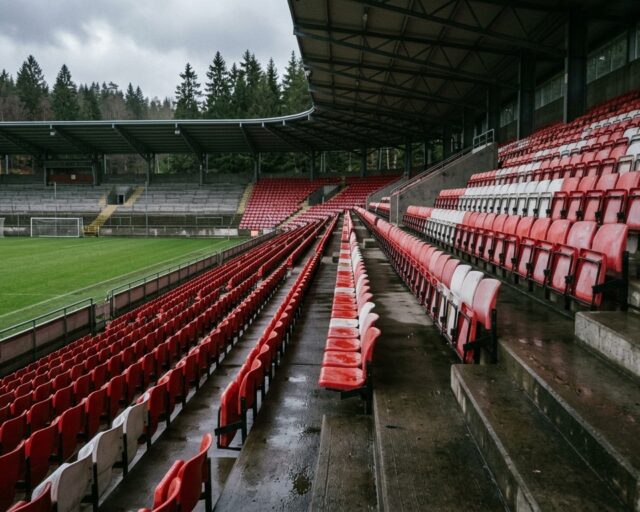 Pizarro cuestiona traspaso de Assadi al fútbol sueco