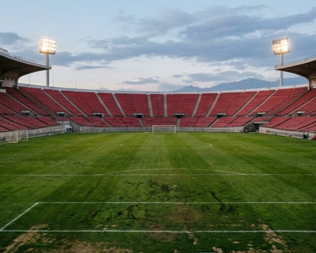 Universidad de Chile y Colo Colo disputan el Superclásico 200