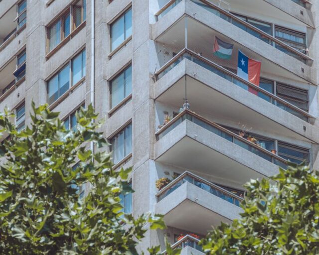 Tribunal decreta prisión preventiva para acusada de estafa habitacional