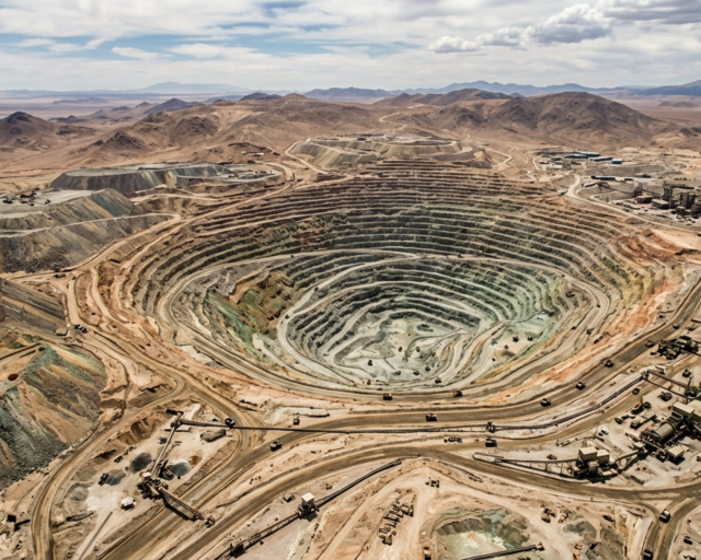 FMI proyecta crecimiento cercano al 3% para Chile en 2027