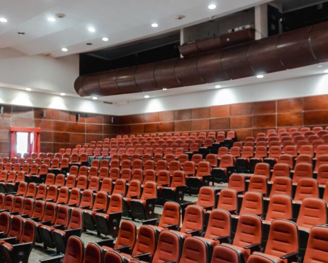 Amago de incendio afecta Salón de Honor de la Usach durante la madrugada