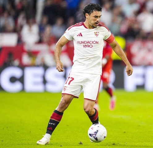 Gabriel Suazo lidera el ranking de los futbolistas chilenos mejor pagados del mundo