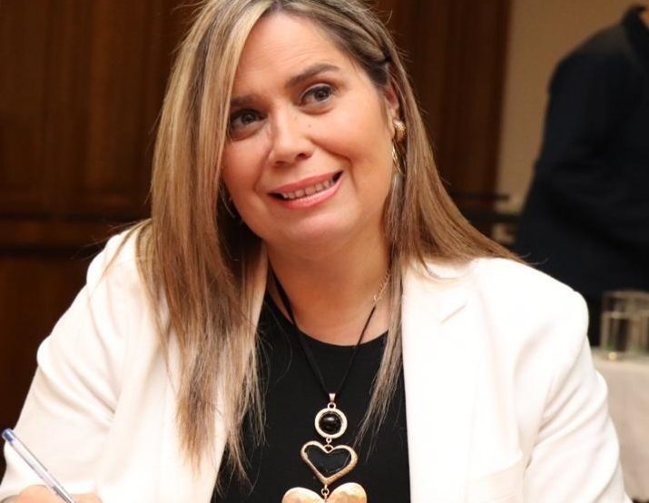 Carolina Corti despega en la Encuesta Fundación Piensa