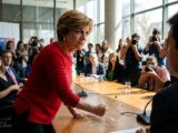 Evelyn Matthei responde con dureza a Javier Olivares y Rodolfo Carter: «Tienen poca sustancia»