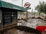 Más de 1.200 personas rescatadas tras aluvión en Las Condes.