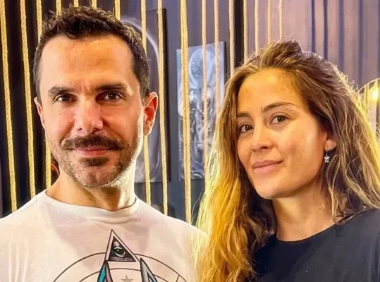 Álvaro Ballero sorprende con tatuaje dedicado a Valentina Schnitzer: ¡Así luce el diseño que cubre gran parte de su brazo!