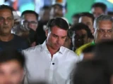 EE.UU. dará asilo a Flávio Bolsonaro y su familia tras huida de Brasil, confirmó alto funcionario