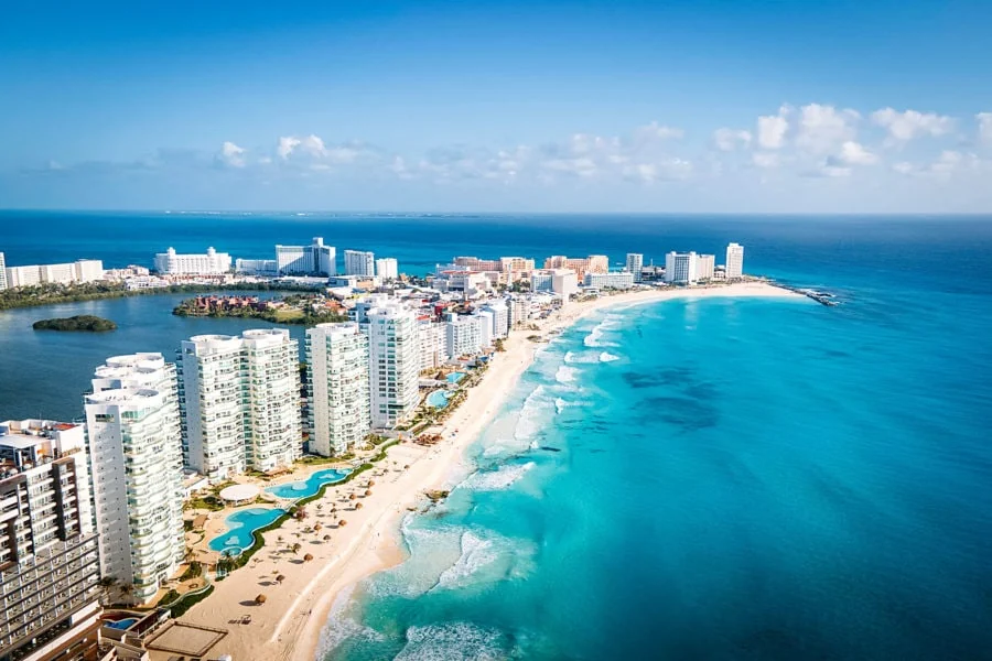 Cancún consolida su liderazgo turístico internacional con un alza del 20% en inversión de promoción y nueva conectividad aérea
