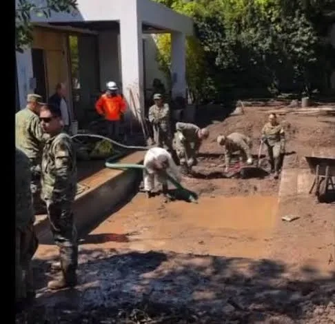 ¿Militares al servicio de quién?