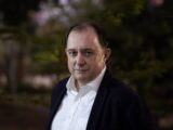 Diputado UDI exige la renuncia del ministro Iván Poduje tras calificar de «loco» a Javier Milei