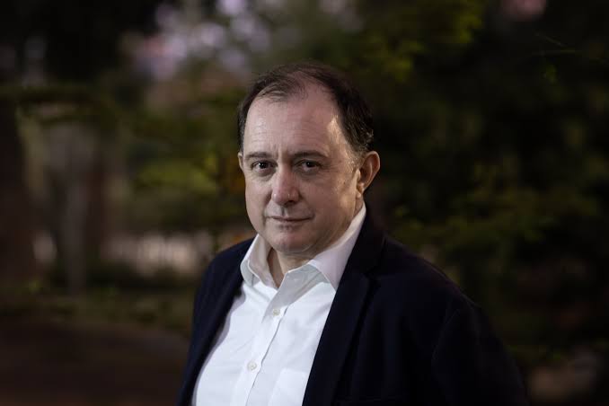 Diputado UDI exige la renuncia del ministro Iván Poduje tras calificar de «loco» a Javier Milei