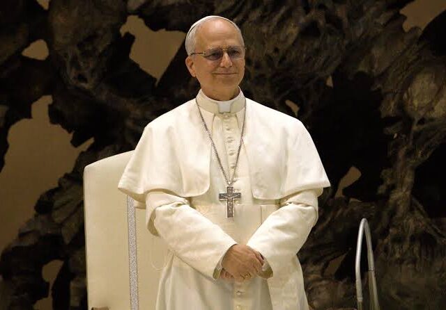 El papa León XIV regresa al Vaticano tras una exitosa operación quirúrgica de pulmón
