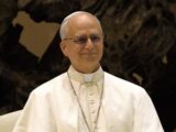 El papa León XIV regresa al Vaticano tras una exitosa operación quirúrgica de pulmón