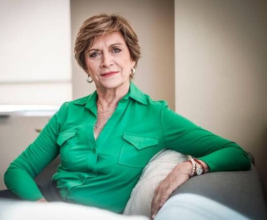 Evelyn Matthei es la mujer mejor evaluada del país