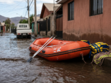 Senapred decreta alerta roja en diez comunas de Santiago por riesgo de aluviones