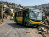 Accidente de bus en Valparaíso deja un fallecido y 13 heridos