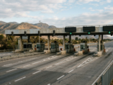 Tres autopistas urbanas negocian con el gobierno rebajas en el Tag
