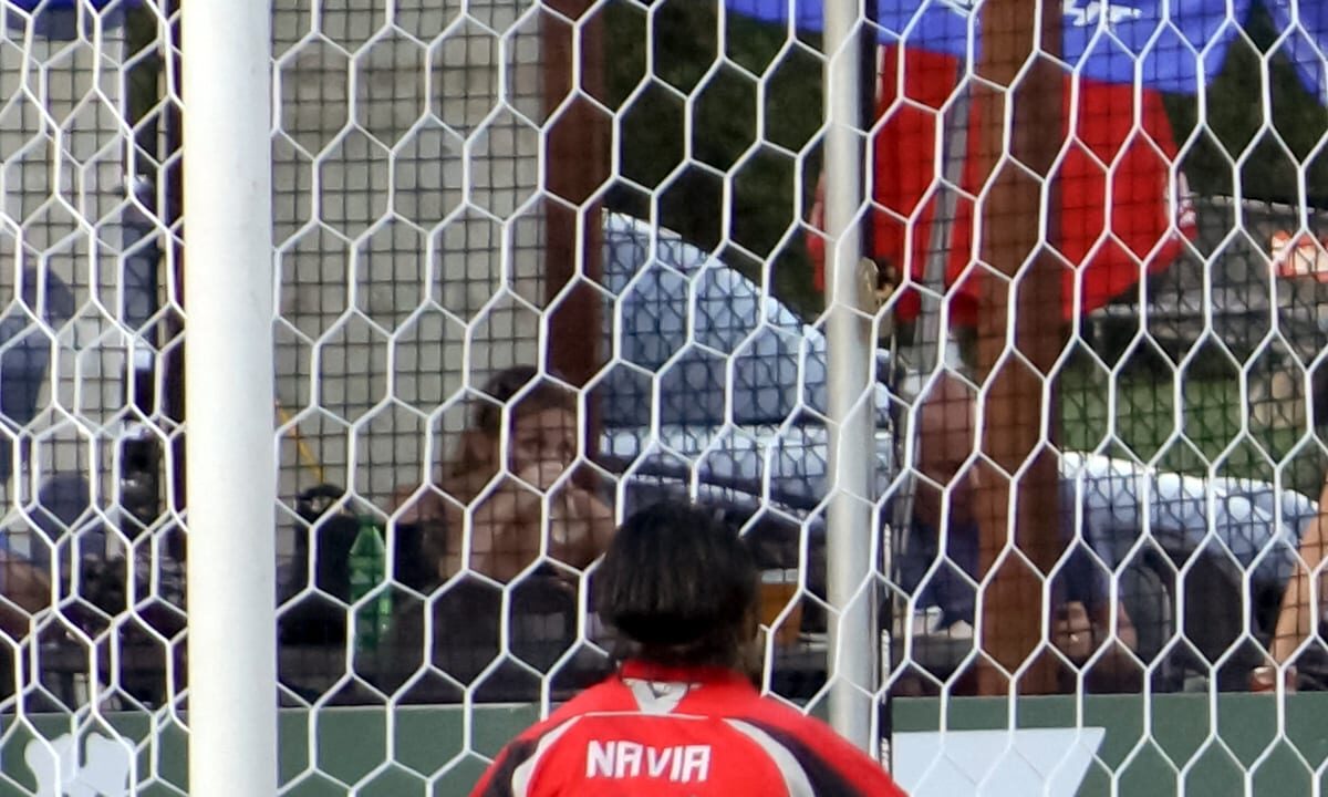 Reinaldo Navia reveló intercambio de mensajes con Córdova por críticas al fútbol chileno