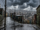 Sistema frontal afectará diez regiones con precipitaciones y vientos entre este lunes y viernes