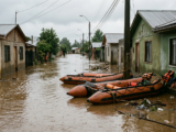 Lluvias provocan inundaciones en San Bernardo y daños en Las Condes