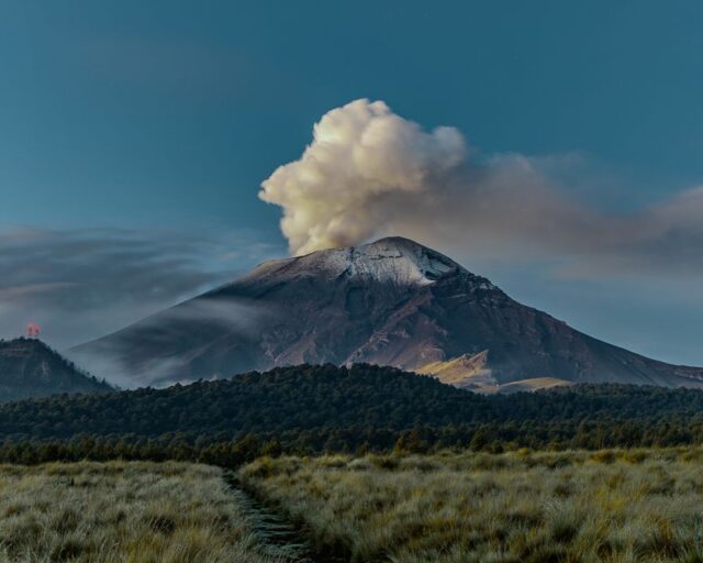 Complejo Volcánico Nevados de Chillán registra pulso eruptivo de 1.540 metros