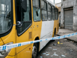 Tres detenidos en prisión preventiva por ataque a bus en San Antonio
