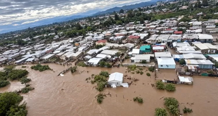Activan alerta SAE en el Monte y Talagante por desborde Río Mapocho